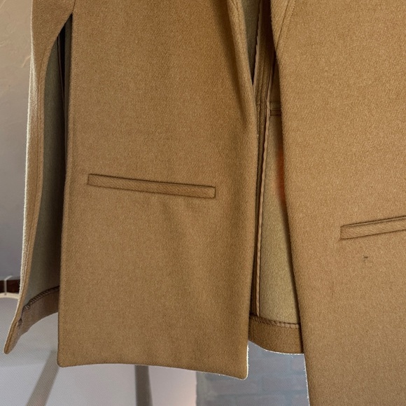 Alice Walk "The Cape" - Picture 3 of 4